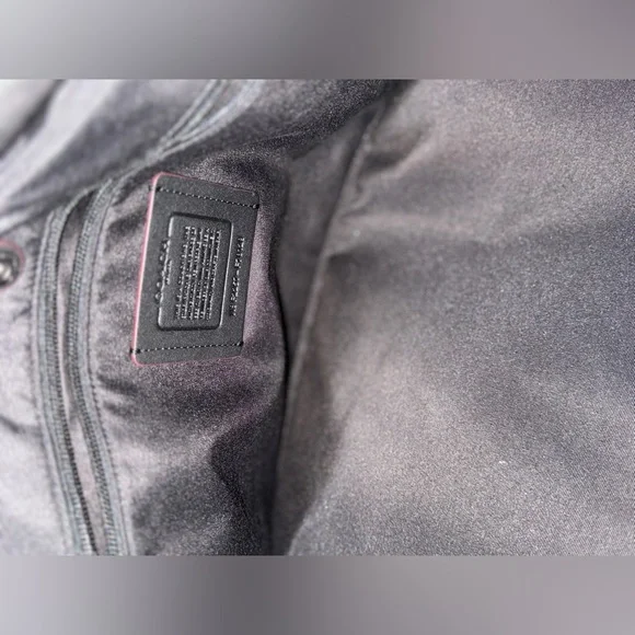 Coach Black Leather Trekker Bag 52 With Red Trim - Picture 4 of 11